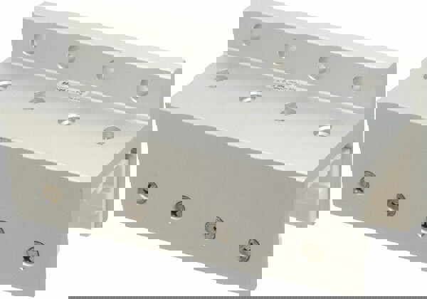 Single Flange Linear Bearing: Use With Series 15 - 1515 Extrusion